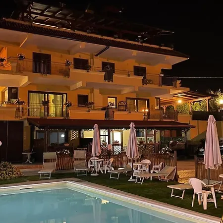 Apartment Mare E Monti